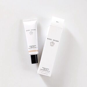 Bobbi Brown Vitamin Enriched Skin Tint SPF 15 Fair 3(full size)